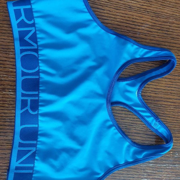 Under Armour sports tank - Picture 1 of 3